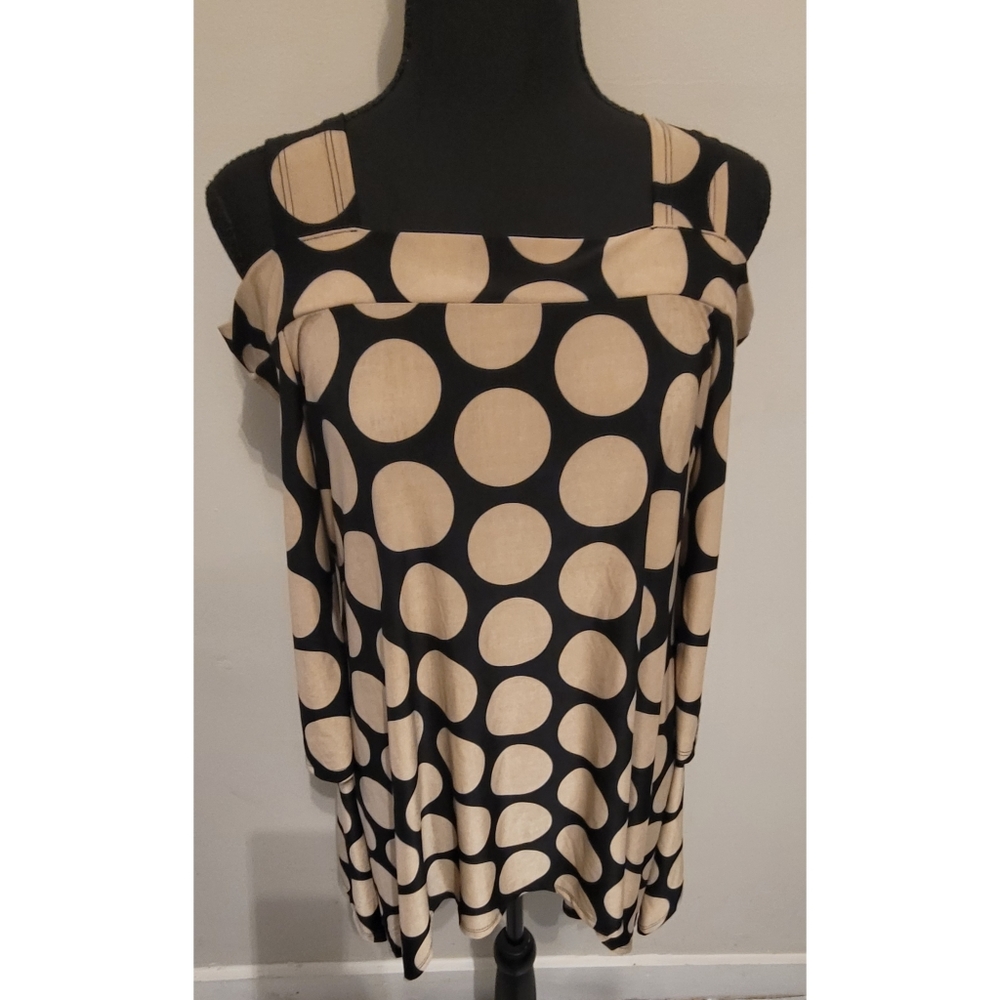 Peek a Boo Shoulder Top